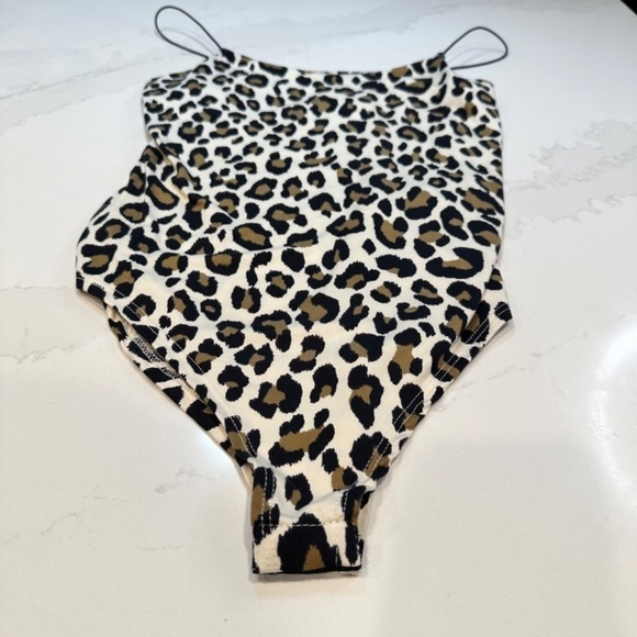 NWT Gaze Spaghetti Strap Leopard Bodysuit Medium - Picture 2 of 13